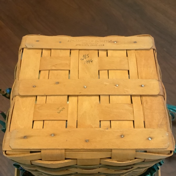 Longaberger 1996 Hostess Only Remembrance Basket - Picture 5 of 6